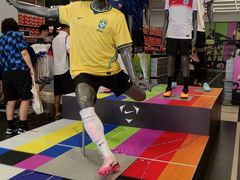 -NIKE上海青浦换季优惠店