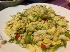 -香巴拉云南餐厅(华莱坞店)