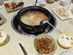 -九寨特色牦牛肉汤锅 羊肉汤锅