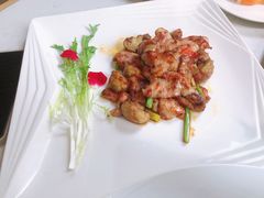 蘑菇炒肉-周三的情书花园餐厅(江北店)