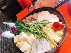 -谭鸭血老火锅(漳州路店)