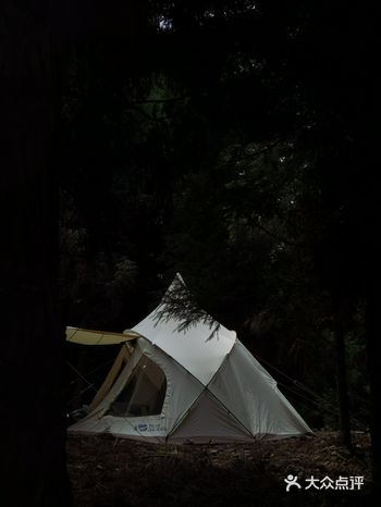 又一次赶上雨中露营....