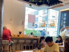 -馋三尺蟹粉小笼(人民广场店)