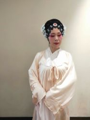 -盘子女人坊古装写真摄影(厦门总店)