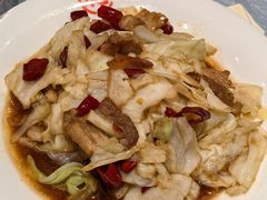 -肥肥虾庄·金牌油焖大虾(杨园滨江时代walk店)