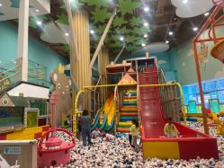 -meland亲子乐园·派对·研学(淄博万象汇店)