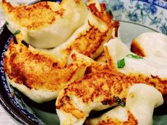 鲜肉煎饺-无名氏宵夜小摊(祝家三姐妹馄饨店)