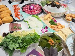 -泓炙颐凤鲜海鲜火锅料理(桐乡店)