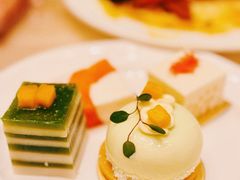 -东莞塘厦三正半山温泉酒店·沙利文西餐厅