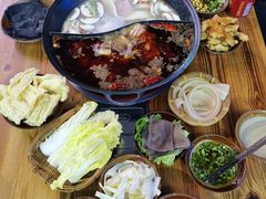 -乖嬢嬢重庆老火锅(南联店)