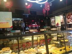 面包甜点陈列柜-华丰贺氏(福新西路店)