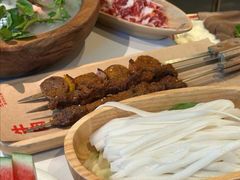 -左庭右院鲜牛肉火锅(金山万达店)