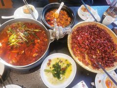 -万重锦·人文川菜馆(骡马市店)