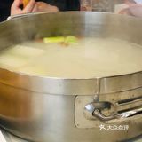 他们家的甜点是最后上的，不会像其他家一样不定时上