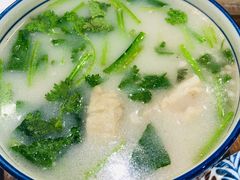 羊肉汤-清真·玛丽亚新疆菜主题餐厅(浙江中路店)