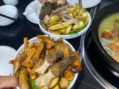 -野菌皇海景野生菌火锅(滨海大道店)