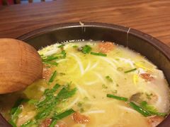 -良米山·云南野生菌过桥米线(上海首店)