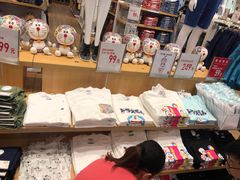 -优衣库(上海虹口龙之梦店)