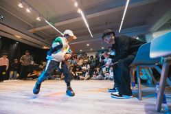 -CASTER跳舞俱乐部