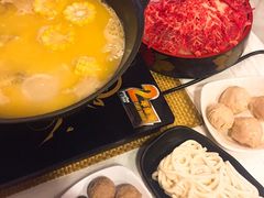 -鲜入围煮花胶鸡海鲜火锅