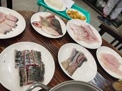 脆皖鱼腩-正能量脆肉鲩火锅