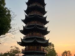 -龙华寺