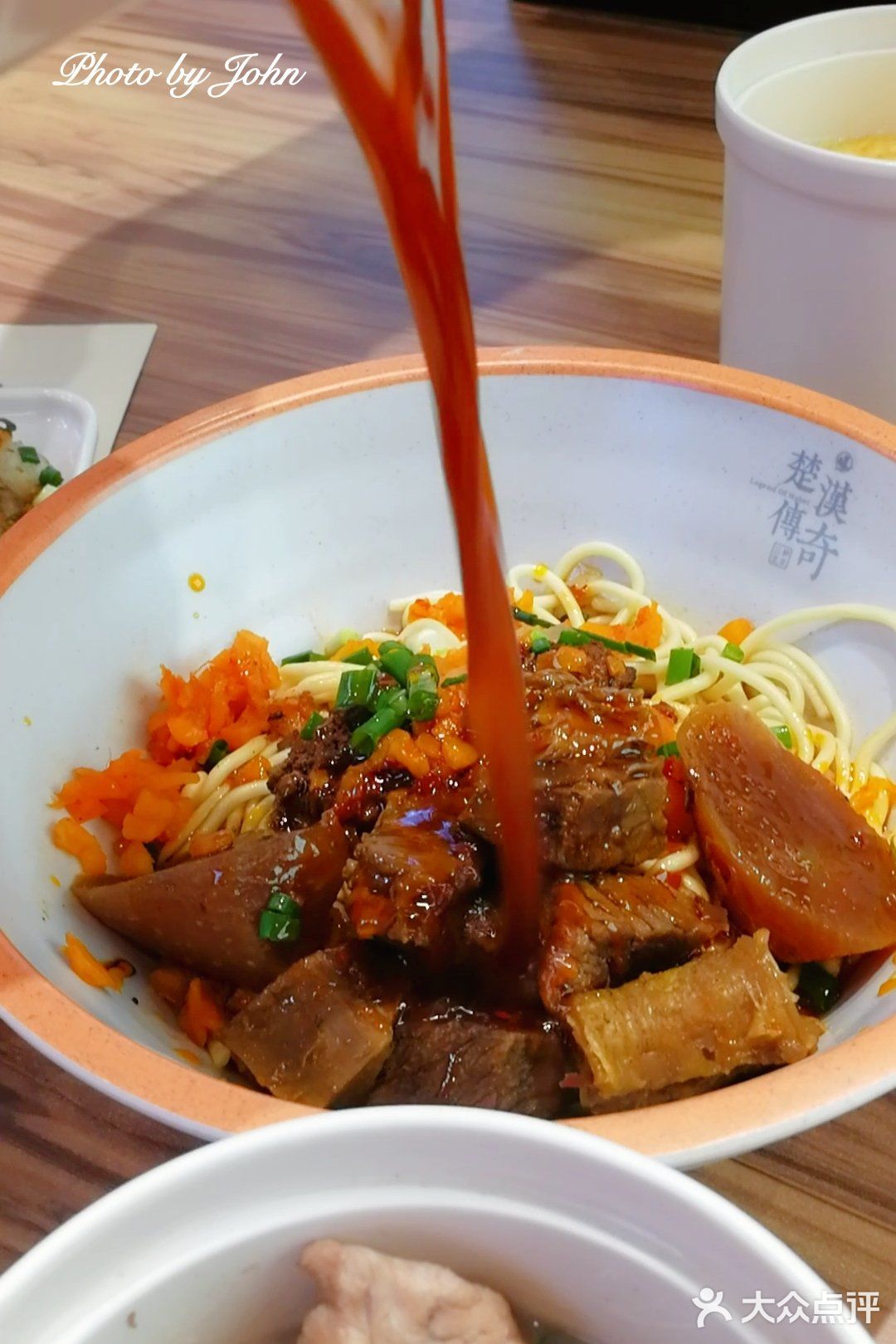楚汉传奇员工才知道的武汉炸酱面神秘吃法，给您大揭秘🍜