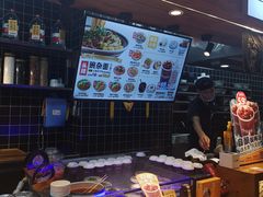 -呼啦面馆·头牌豌杂面(爱琴海店)