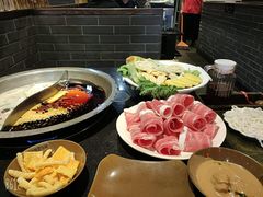 宽板凳筒骨鸳鸯锅-宽板凳老灶火锅(南礼士路店)