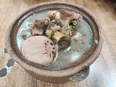 粉藕骨头汤-梧桐小院·传统湖北菜(黄鹤楼店)