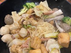 -万记麻辣烫国展总店