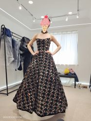 -纯色时光婚纱艺术馆WHITE