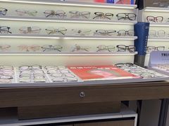 -爱视眸Eyeblling眼镜·依视路·蔡司镜片折扣店(百联南方商城购物中心)