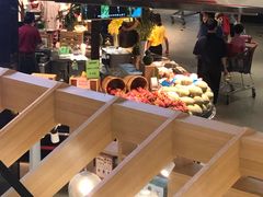 -中百仓储超市有限公司(越秀星汇维港店)