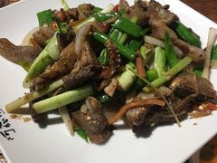 -阿飞冲浪旅店一馆