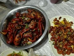 -巴厘龙虾·榜首油焖大虾(音乐学院·沿江酒馆店)