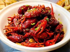 -肥肥虾庄·金牌油焖大虾(东湖欢乐谷店)