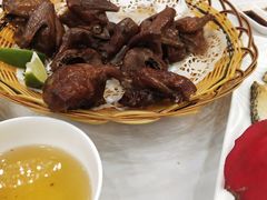 红烧乳鸽皇-东江海鲜酒家(艺都分店)