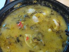 酸菜鱼锅-万和春排骨砂锅米饭(新业广场店)