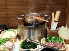 -独食火锅·半米屋台(直营总店)