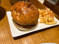 -HUZI虎滋精酿餐吧(京西大悦城店)