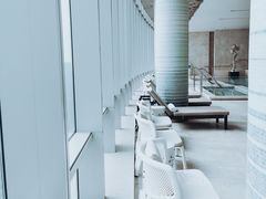 -成都华尔道夫酒店游泳池