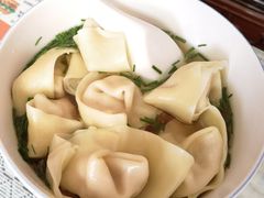 刀鱼馄饨-老半斋(福州路店)