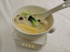-品海楼·大连海胆锅贴馆(东港店)