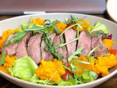 澳大利亚侧腹牛排蔬菜碟-Brut Eatery Wine Bar & Restaurant (建国东路店)