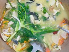 -姚记抚仙湖石锅鱼庄