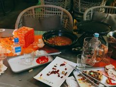 -何师烧烤Pro ·江湖川菜·小龙虾·精酿(太古里旗舰店)