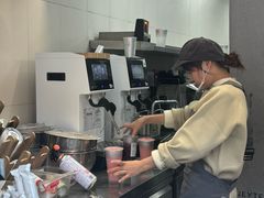 -喜茶(上海淮海中路渔阳里店)