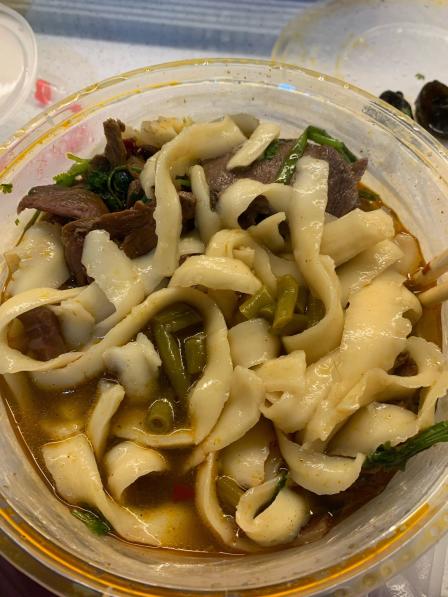 红油拉面刀削面-"点的外卖牛肉刀削面送过来挺快的面没有.