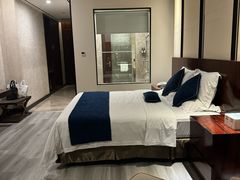 -蓝蔻酒店(深圳东站布吉万象汇店)